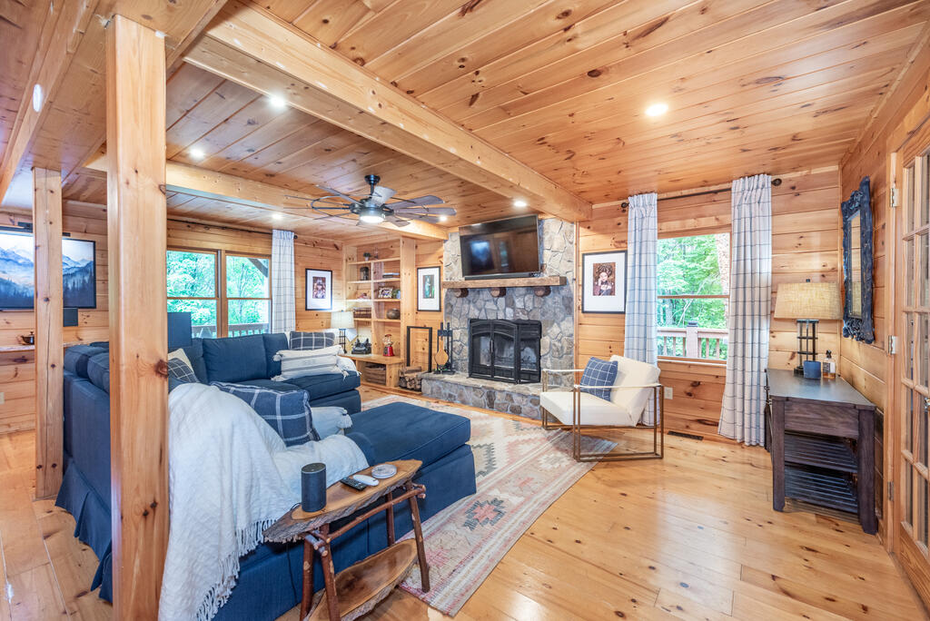 435173 Ellijay Pending