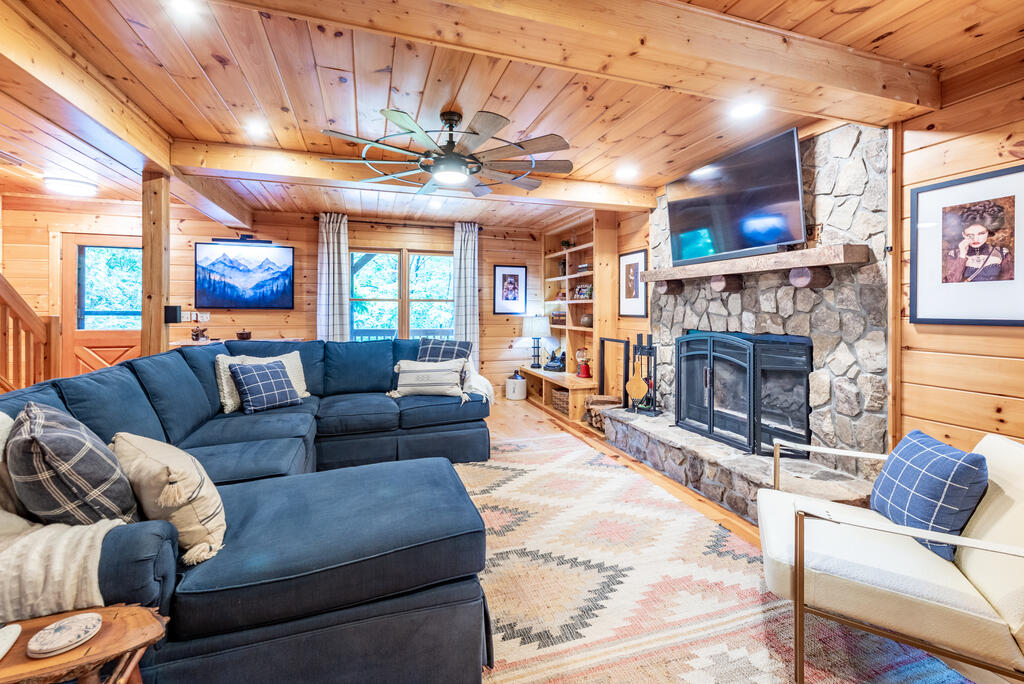 435173 Ellijay Pending
