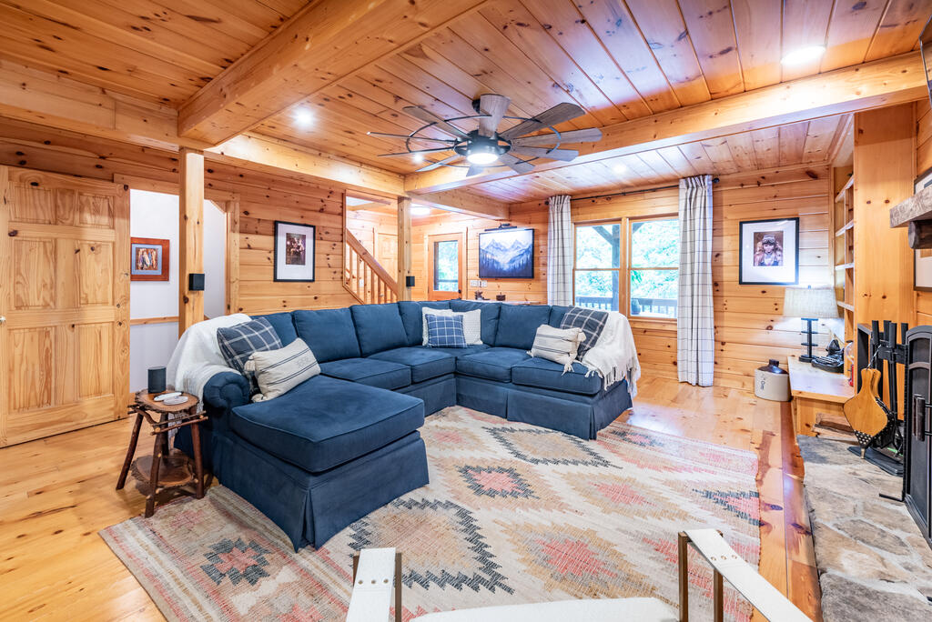 435173 Ellijay Pending