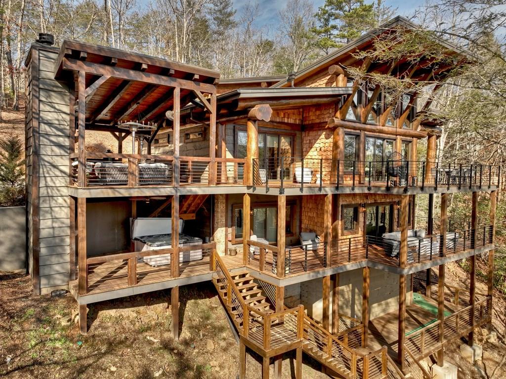 435185 Blue Ridge Active