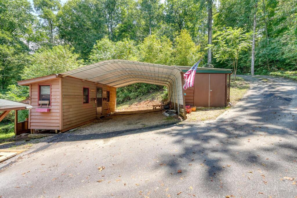 435186 Hiawassee Active