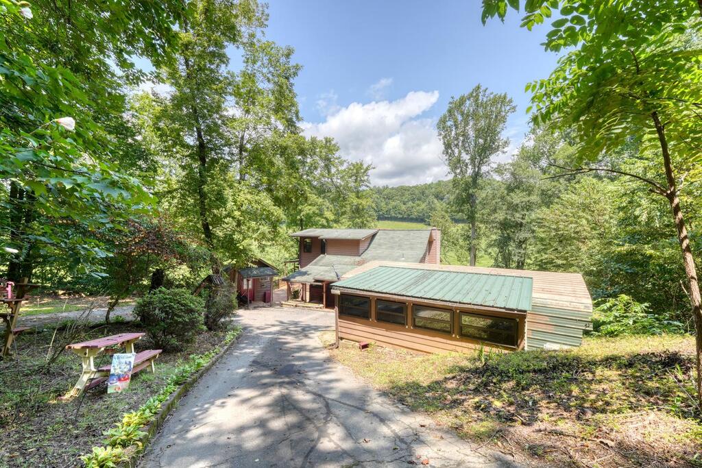 435186 Hiawassee Active