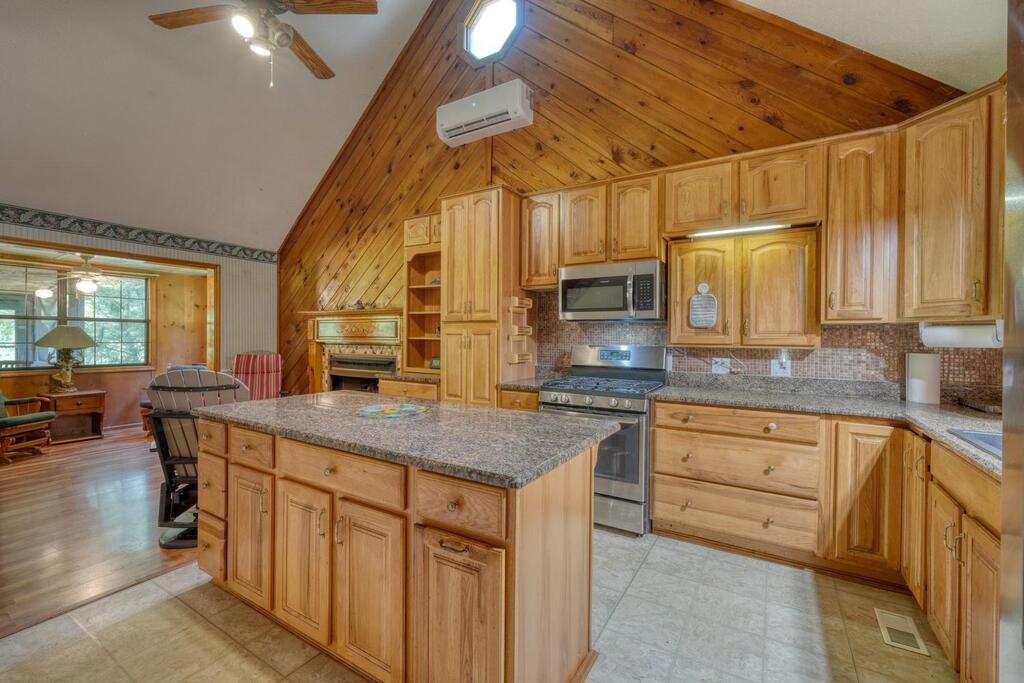 435186 Hiawassee Active