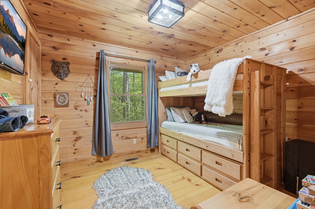 435189 Ellijay Active