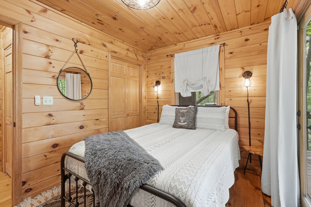 435189 Ellijay Active