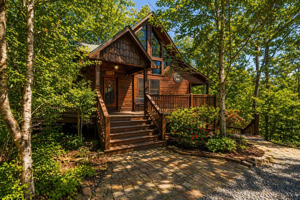 435190 Blue Ridge Active