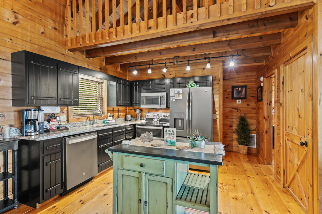 435194 Ellijay Active