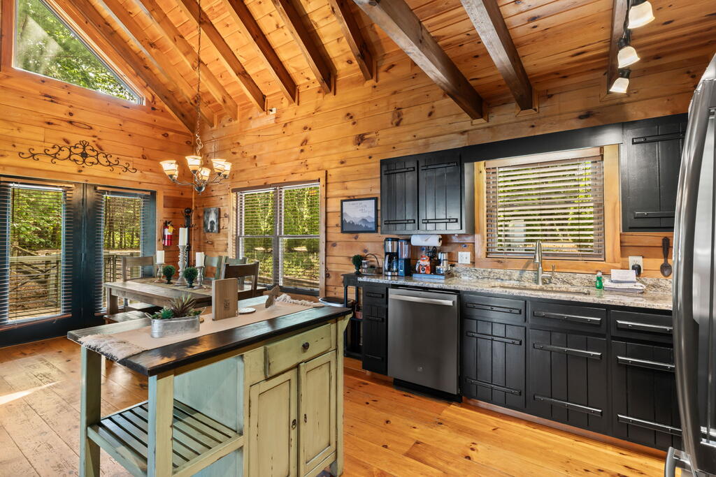435194 Ellijay Active