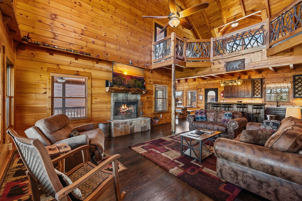 435204 Blue Ridge Active