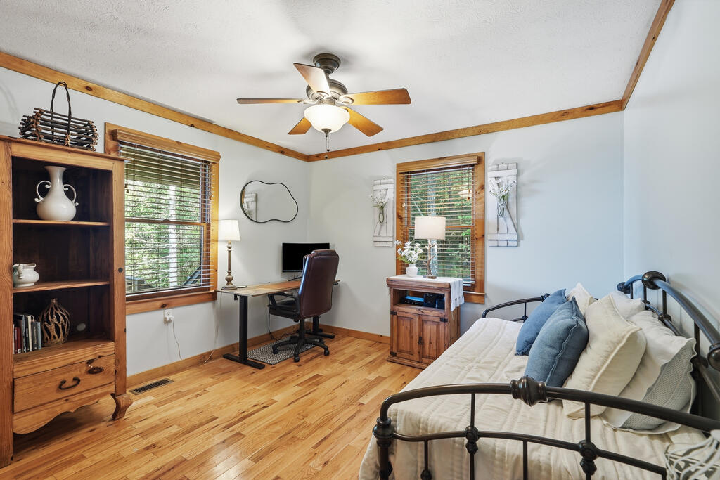 435212 Morganton Active