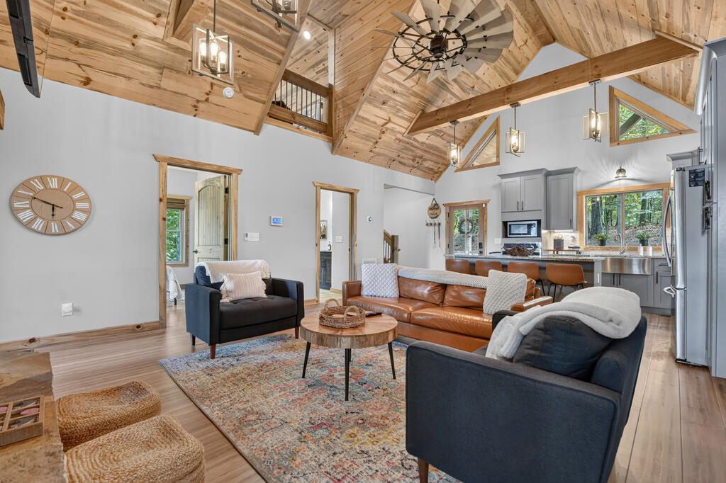 435216 Ellijay Active
