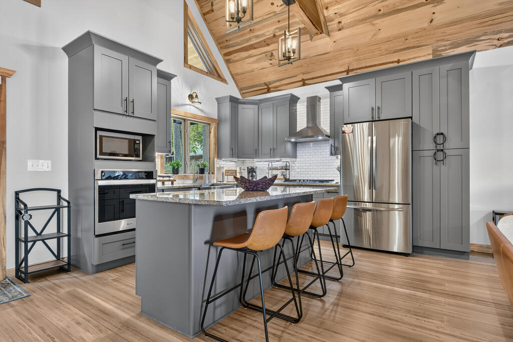 435216 Ellijay Active