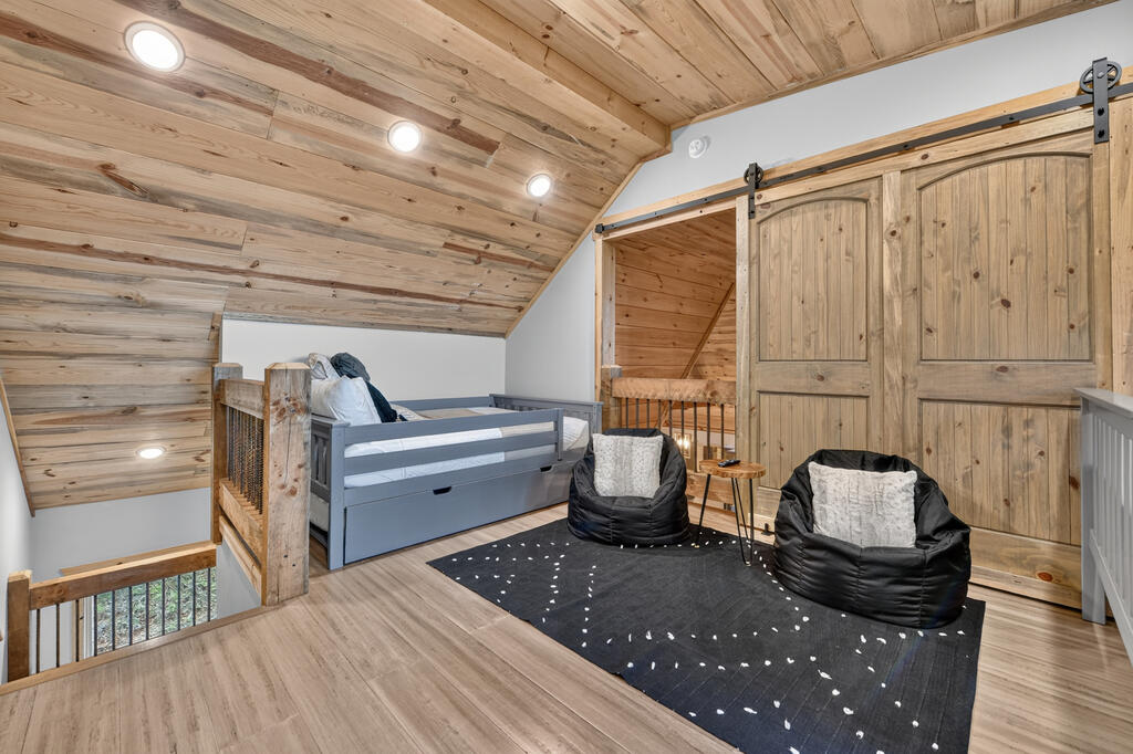 435216 Ellijay Active