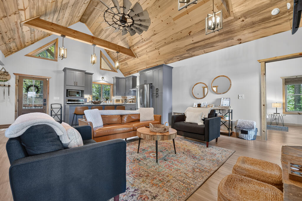 435216 Ellijay Active