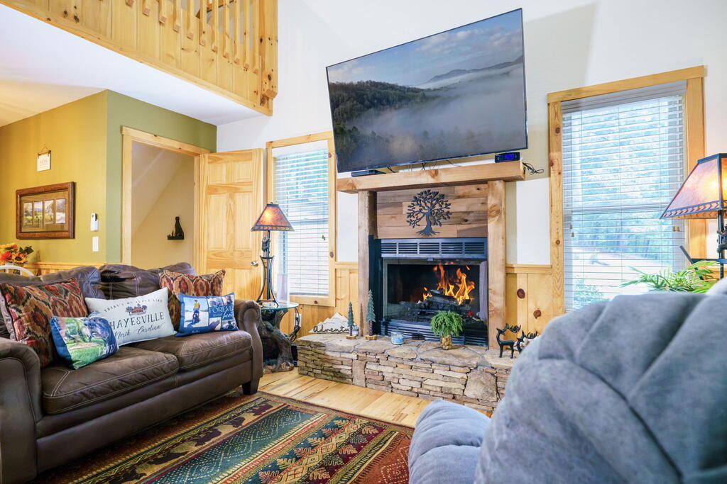 435225 Hayesville Active