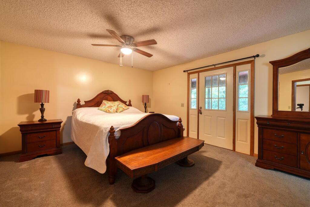 435227 Morganton Active