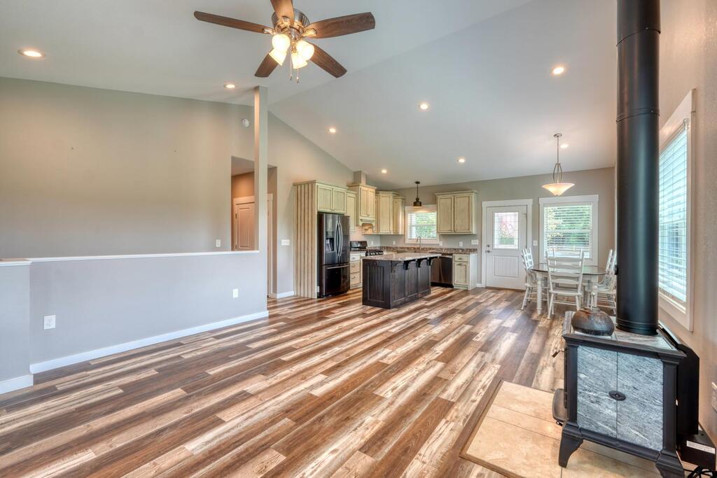435240 Blairsville Active