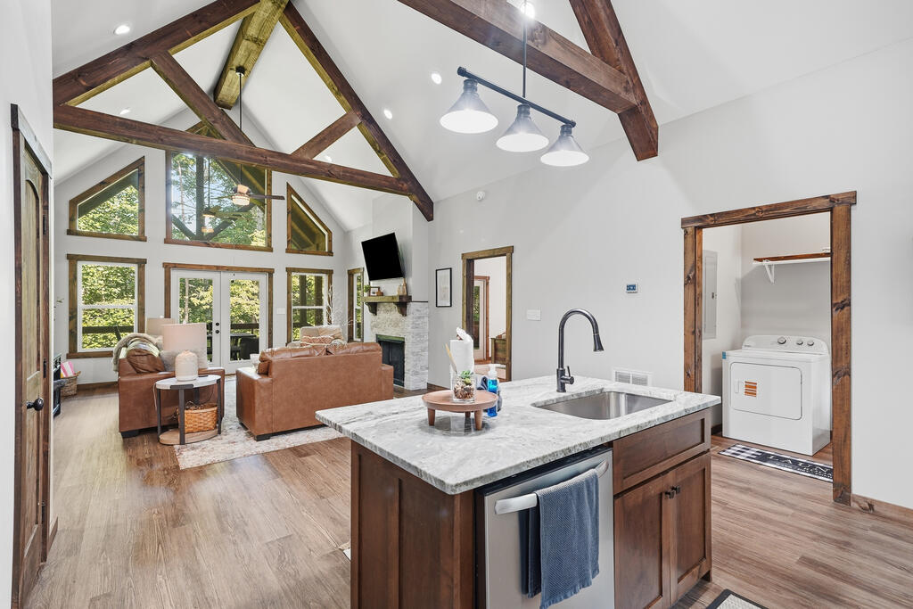 435255 Ellijay Active