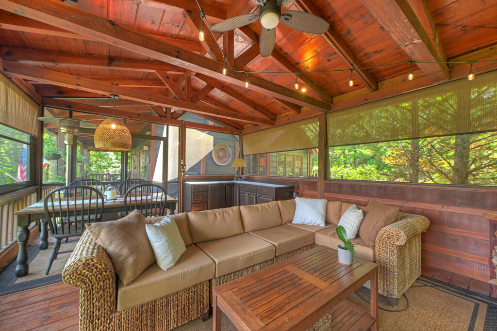 435274 Mineral Bluff Active