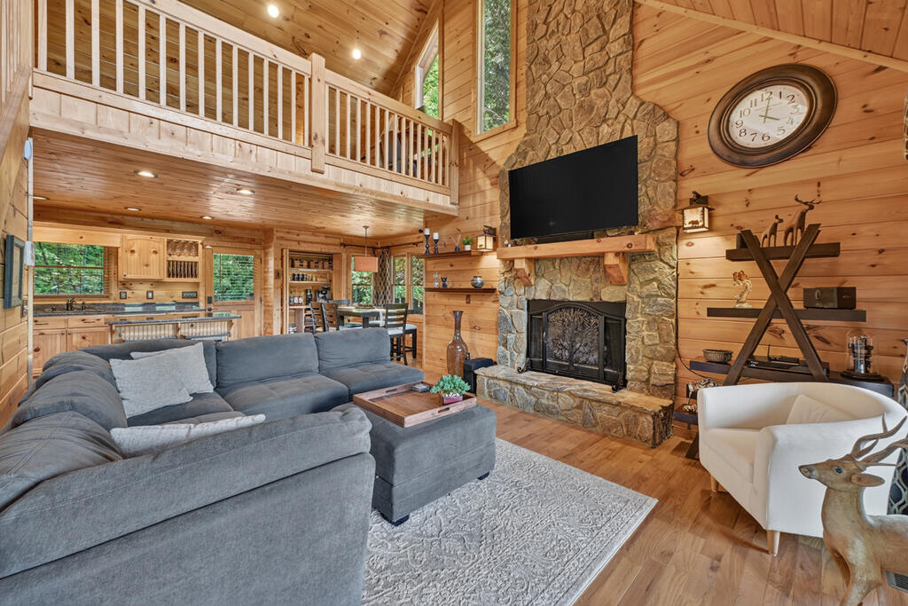 435274 Mineral Bluff Active