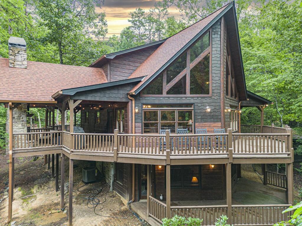435277 Blue Ridge Active