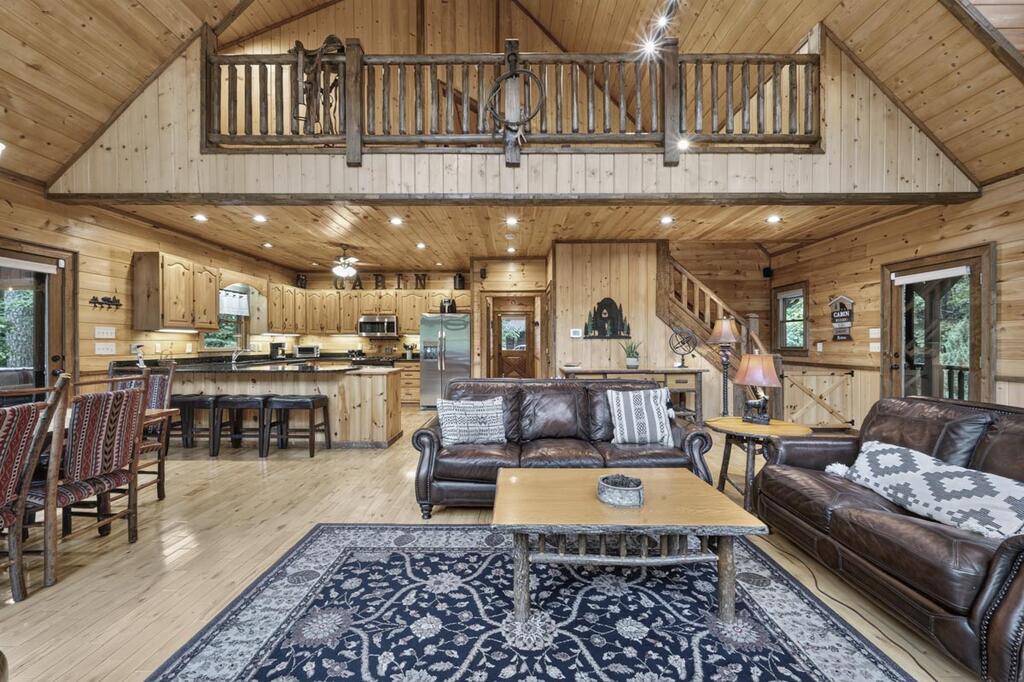 435277 Blue Ridge Active