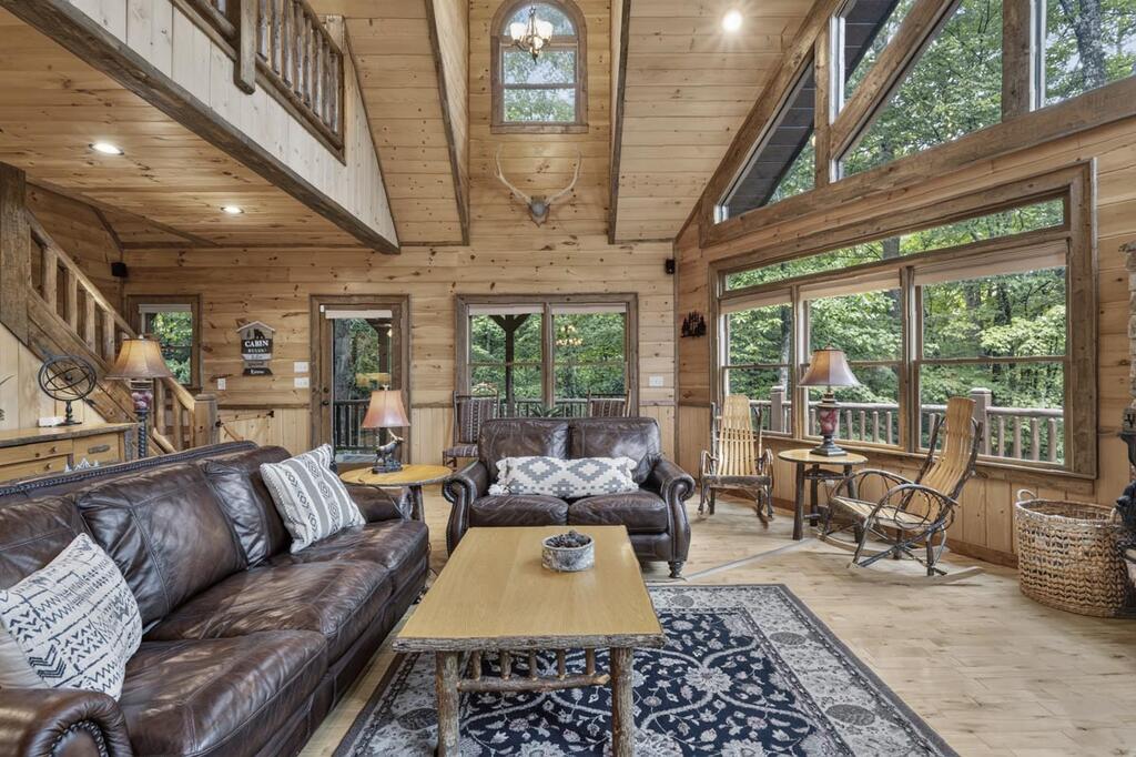 435277 Blue Ridge Active