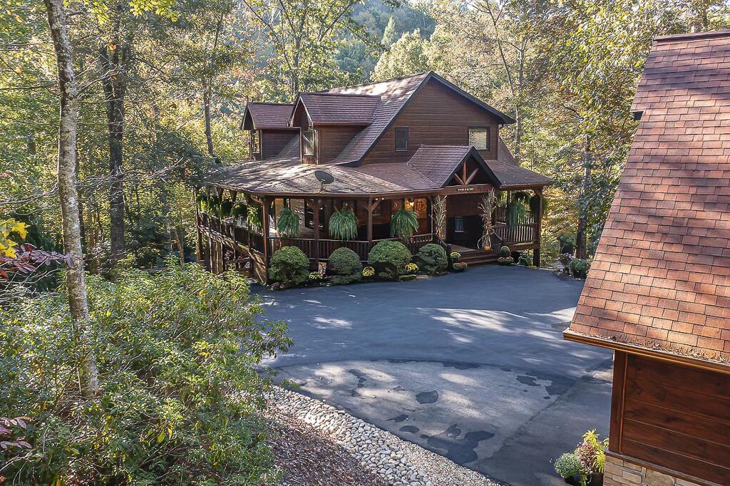 435277 Blue Ridge Active