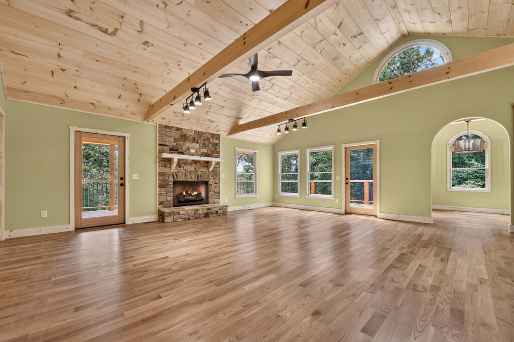 435279 Ellijay Active