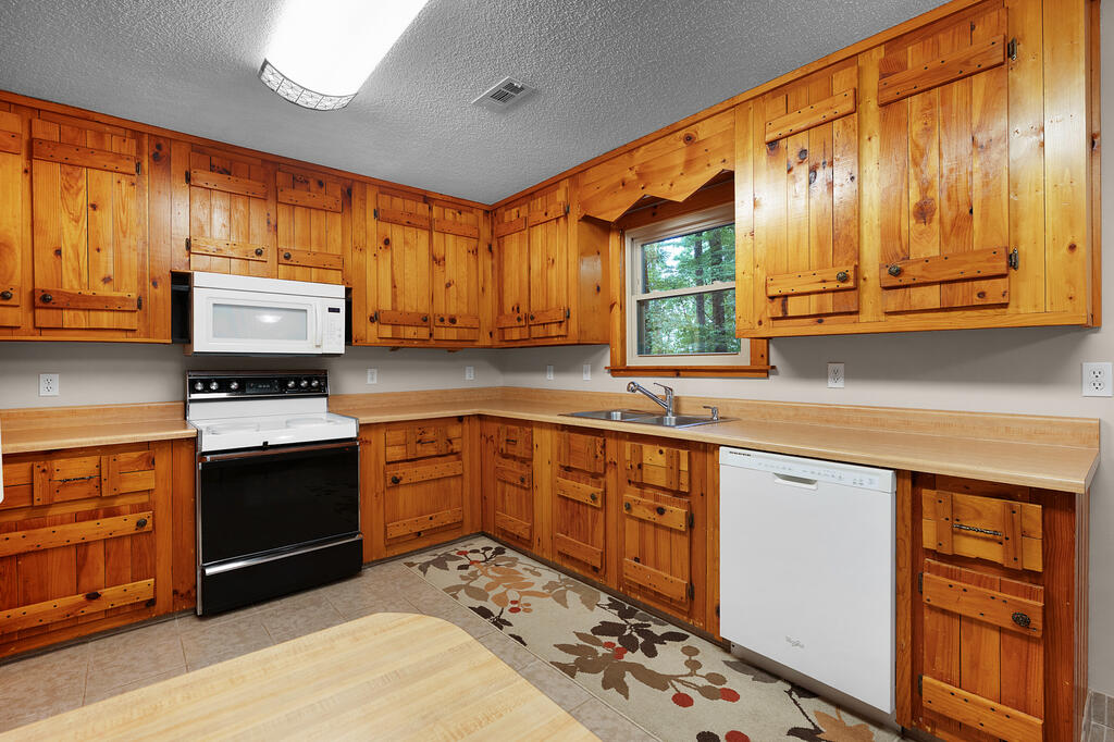 435298 Ellijay Active