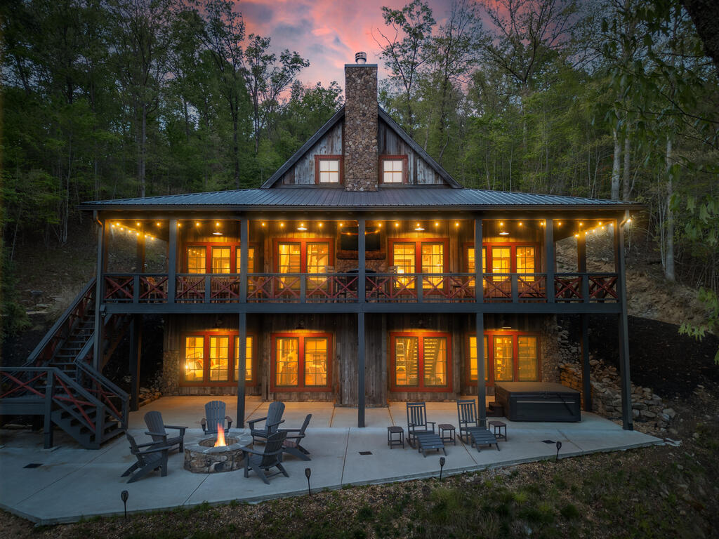 435305 Mineral Bluff Active