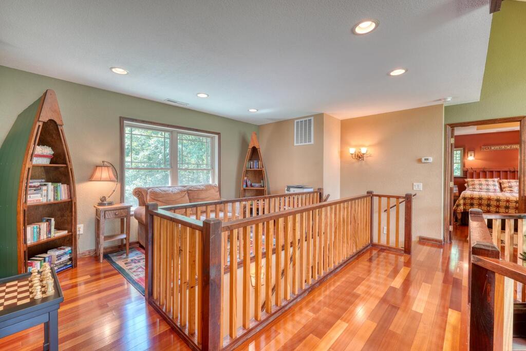 435320 Hayesville Active