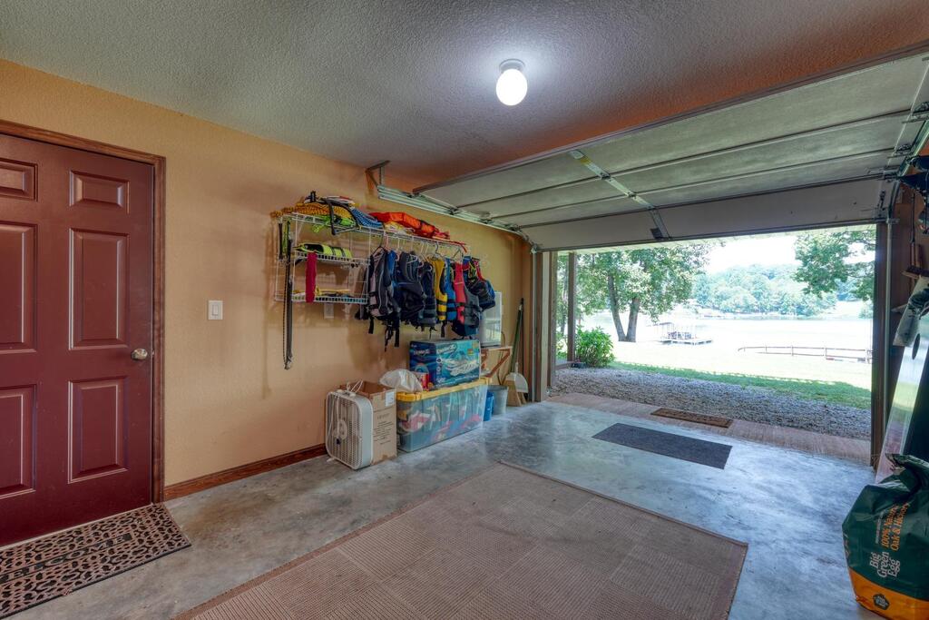 435320 Hayesville Active