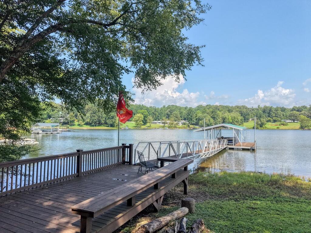 435320 Hayesville Active