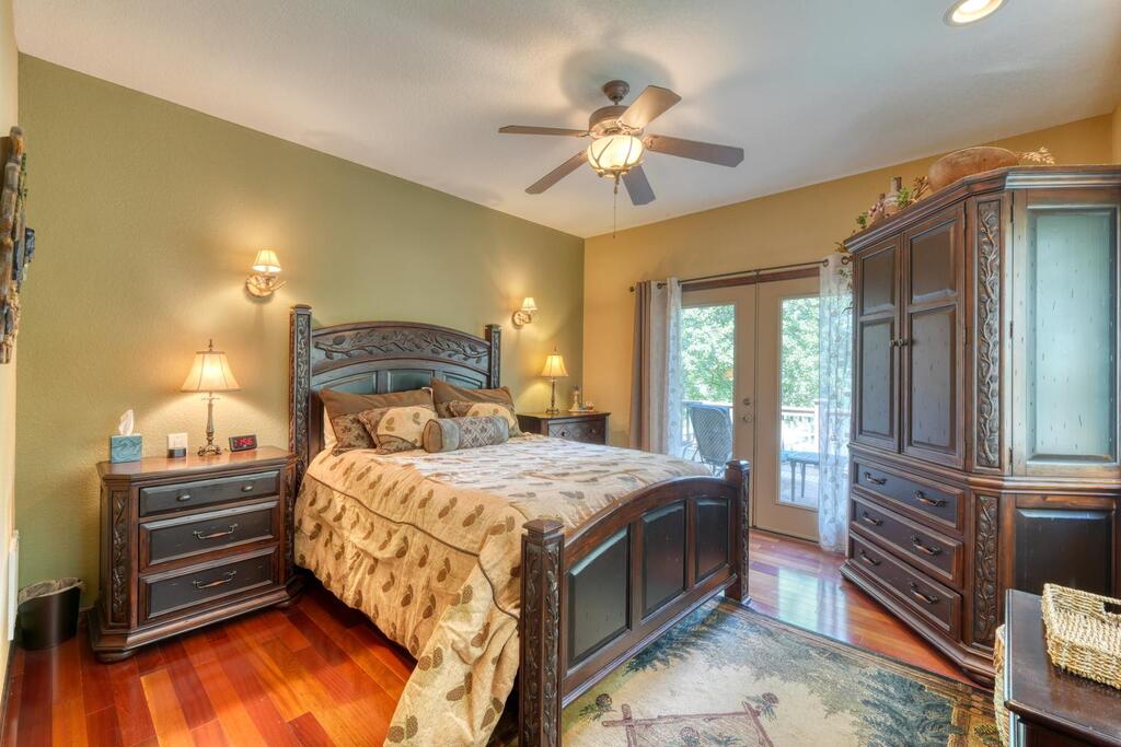 435320 Hayesville Active