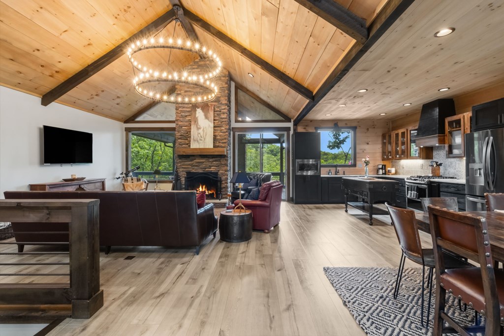 435325 Ellijay Active