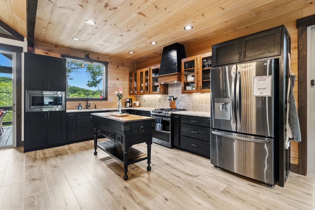 435325 Ellijay Active