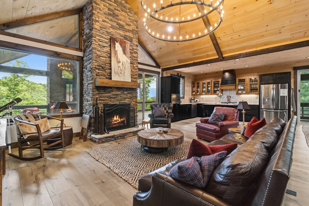 435325 Ellijay Active