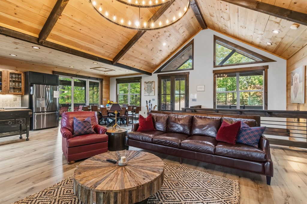 435325 Ellijay Active