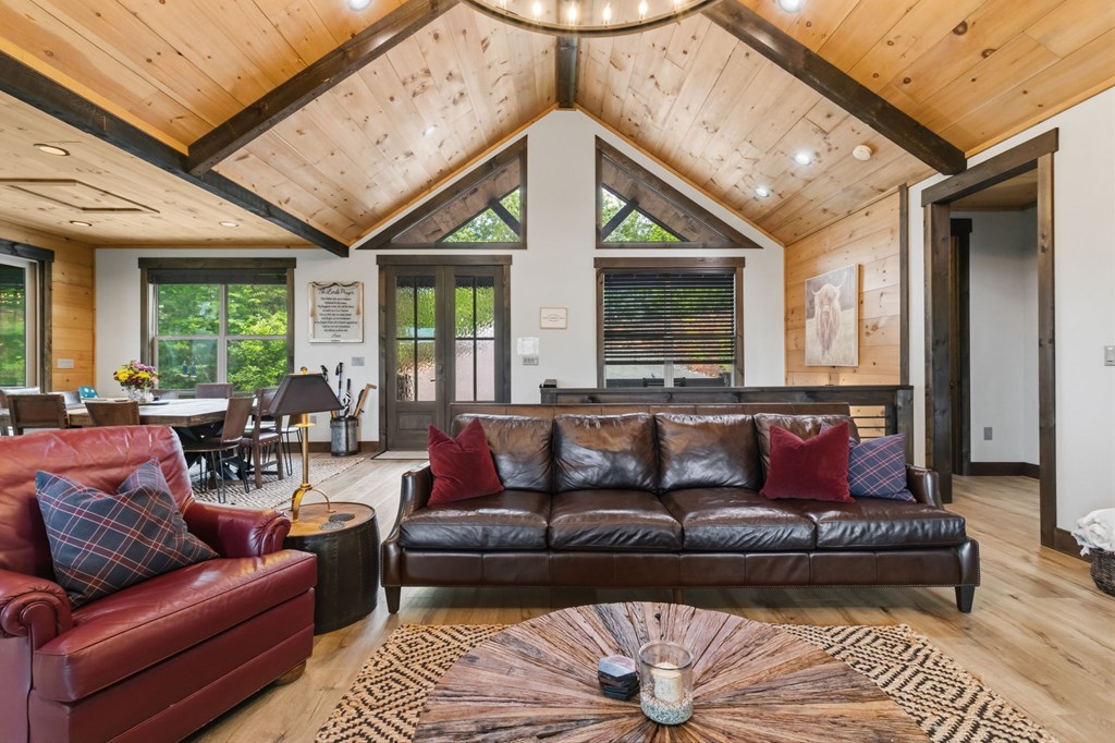 435325 Ellijay Active