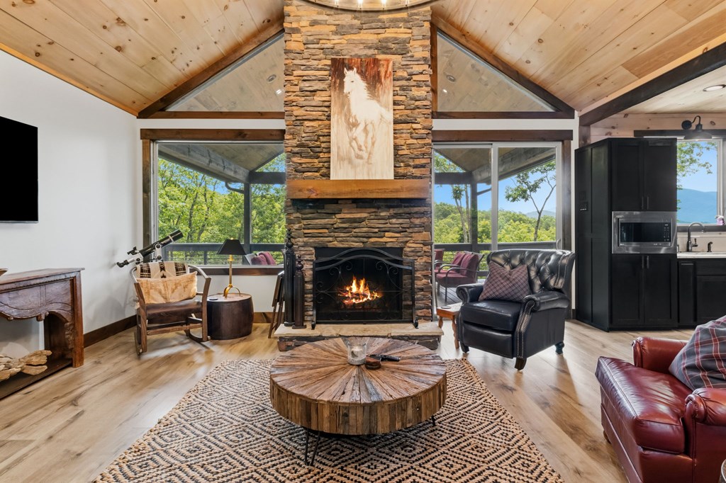 435325 Ellijay Active