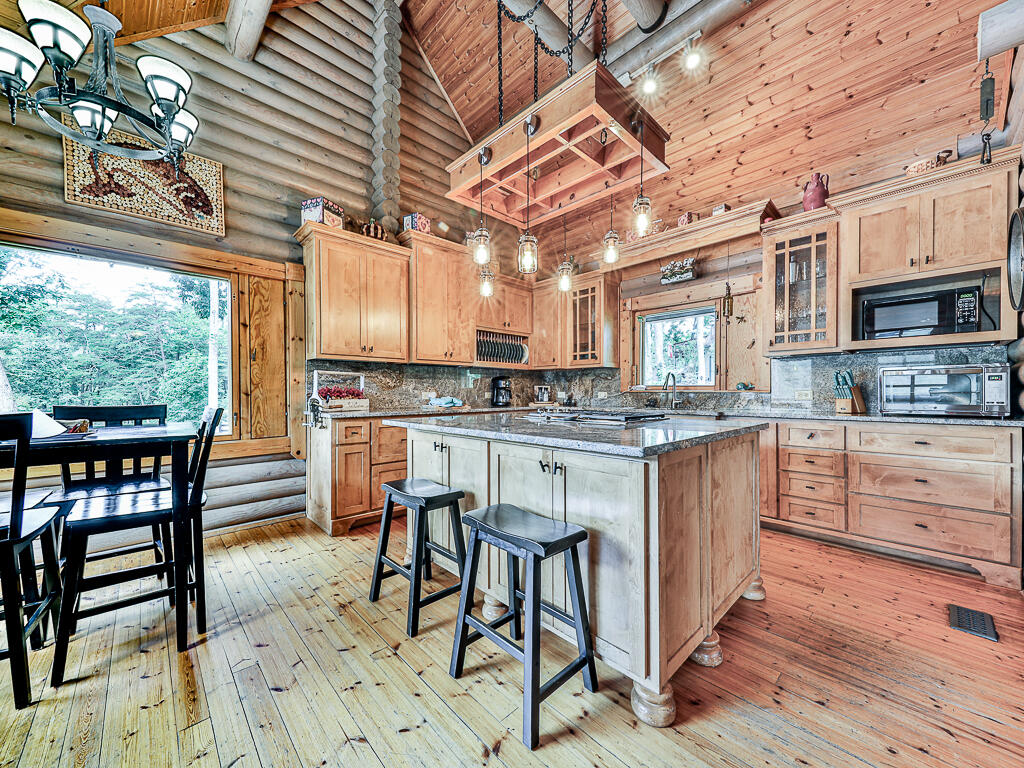 435331 Ellijay Active