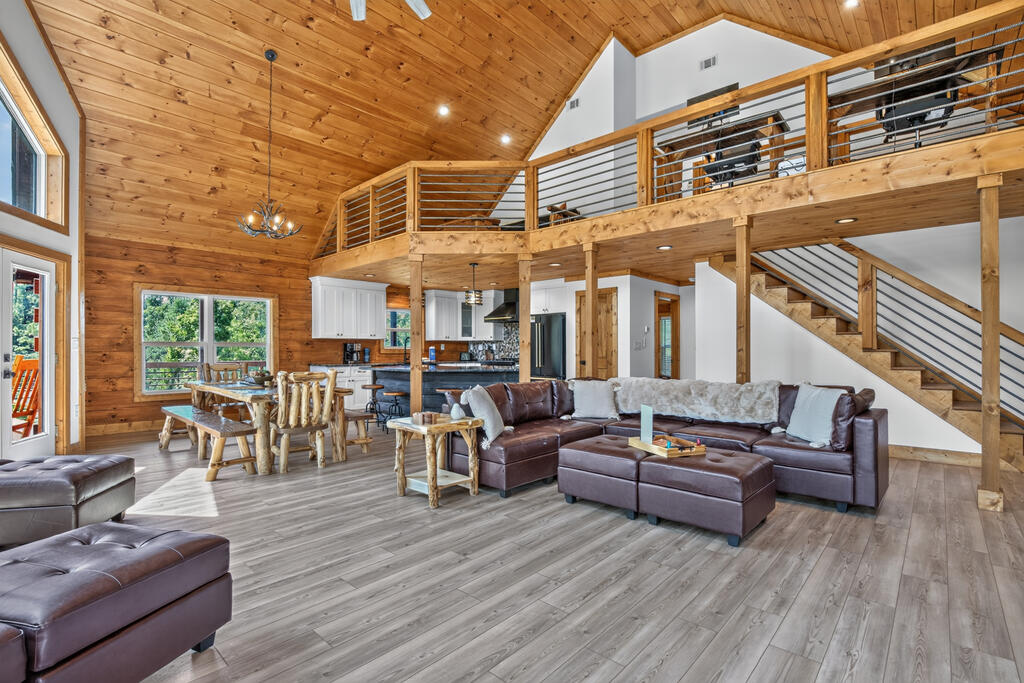 435341 Ellijay Active