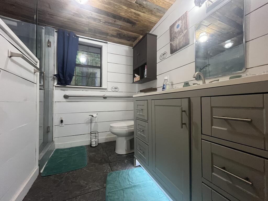 435343 Morganton Active