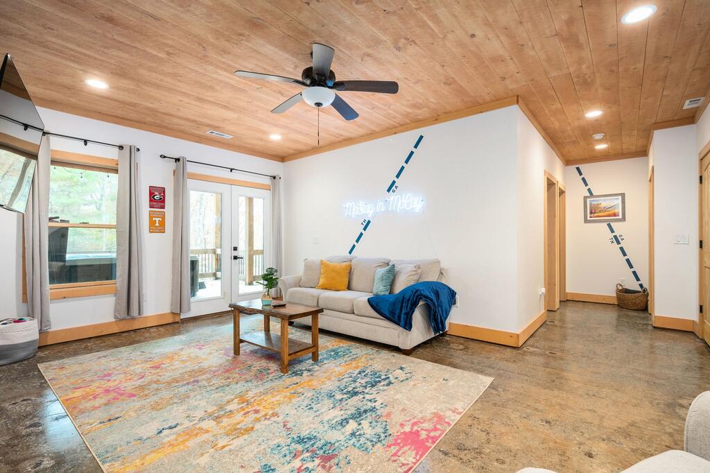 435346 McCaysville Active