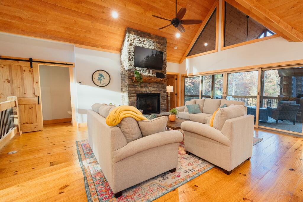 435346 McCaysville Active