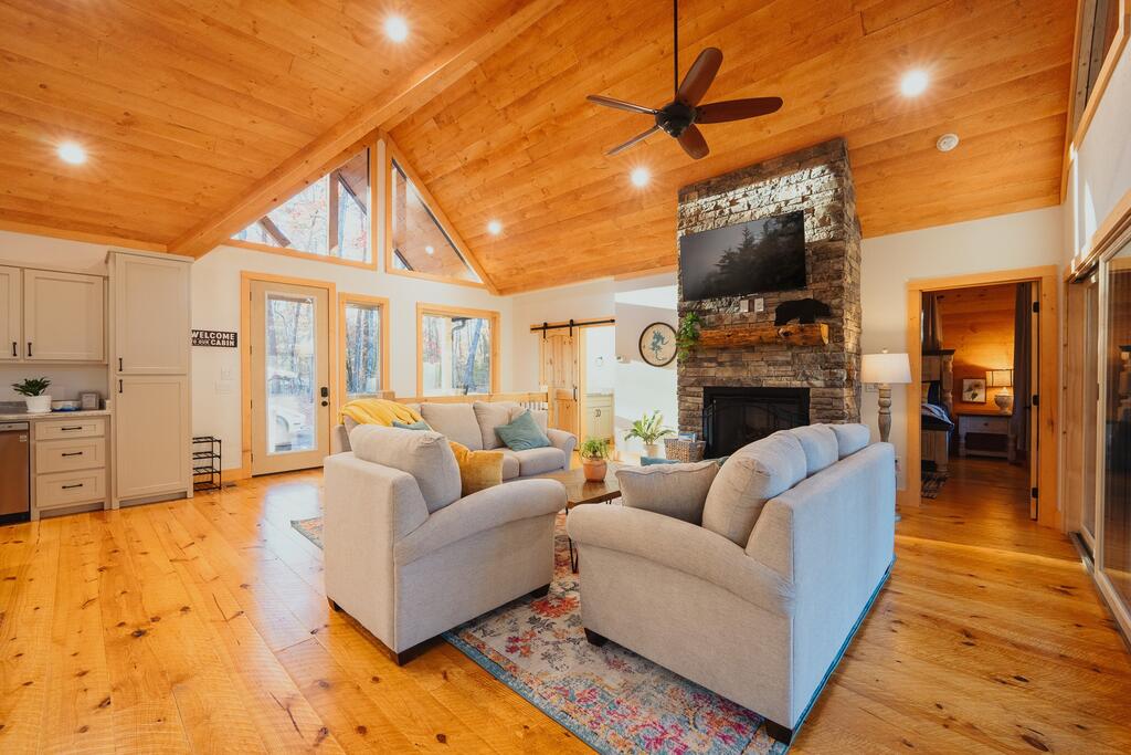 435346 McCaysville Active