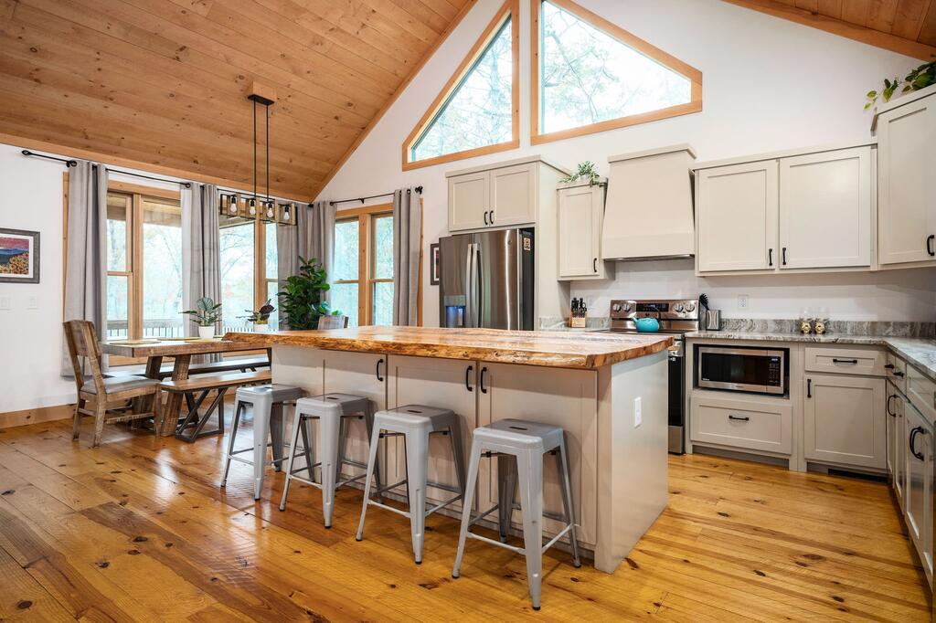 435346 McCaysville Active