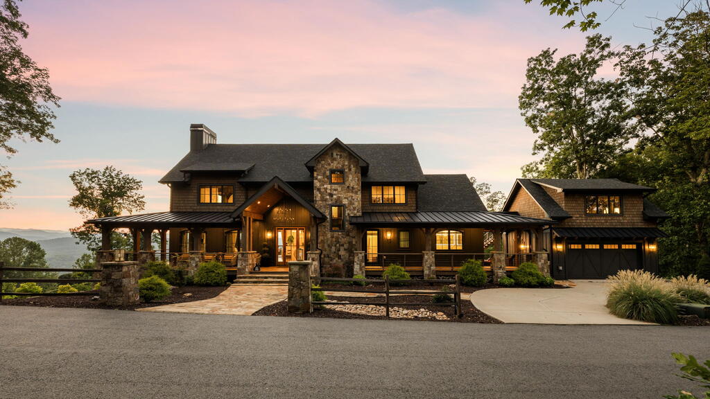 435370 Blue Ridge Active