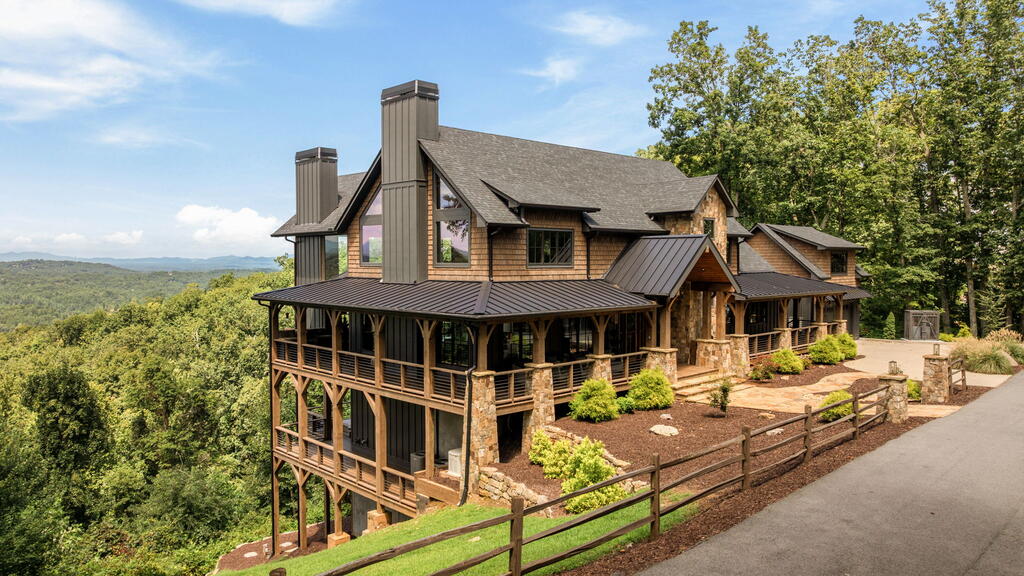 435370 Blue Ridge Active